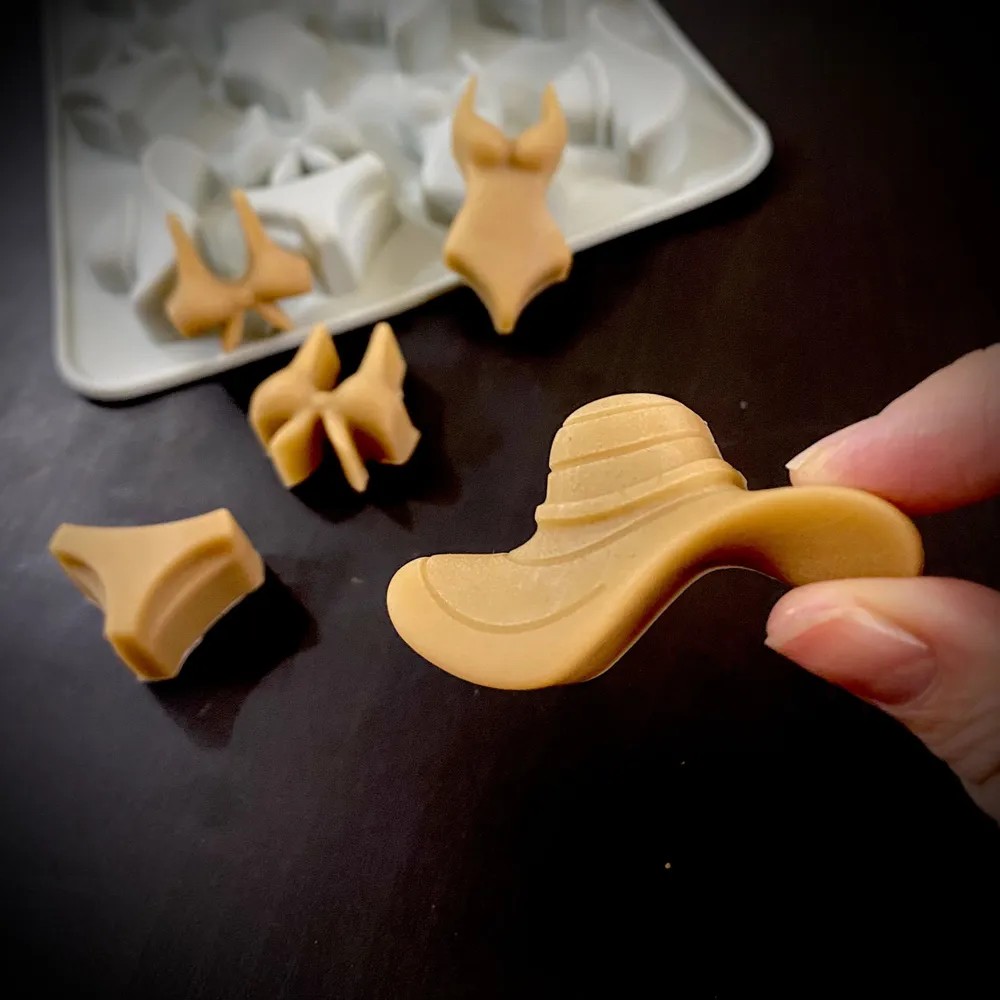 A Summer-Themed Beach Bikini M - Kitchen Baking Molds avaliação e preço