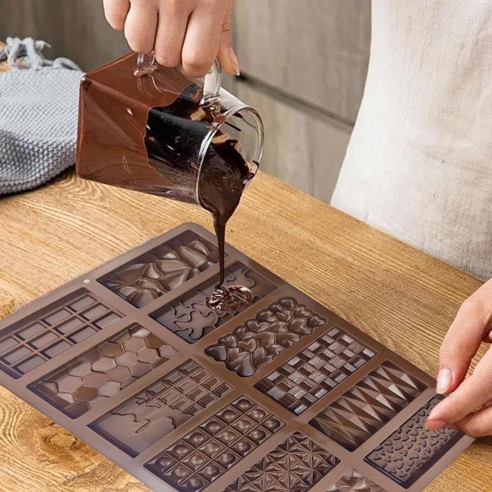 12 In 1 Chocolate Molds Dubai  - Kitchen Baking Molds avaliação e preço